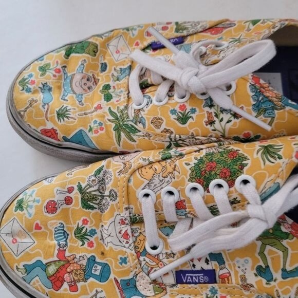 Women's Vans shoes liberty Of London Alice In Wonderland Size 9 - Picture 7 of 9